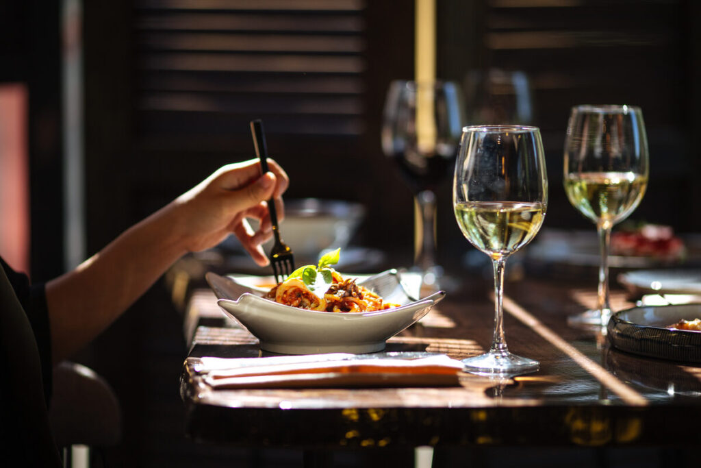 A Foodie’s Paradise: Exploring the Best Eats and Iconic Spots in Lincoln Park, Chicago